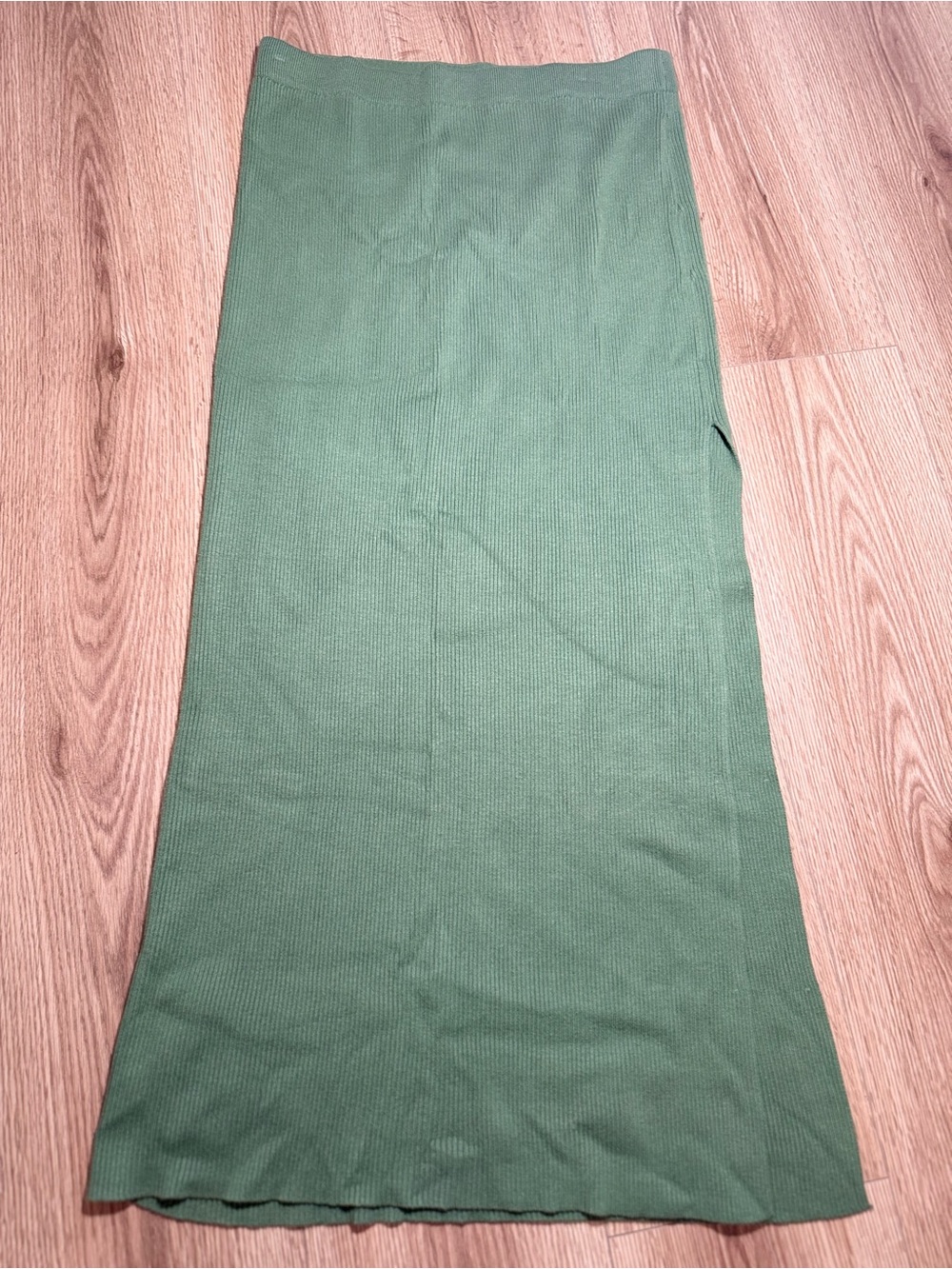 Abercrombie & Fitch Womens L Green Ribbed Knit Maxi Skirt Side Slit